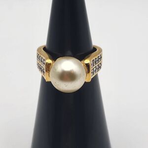 Edco Gold Tone Faux Pearl & CZ Ring (5)